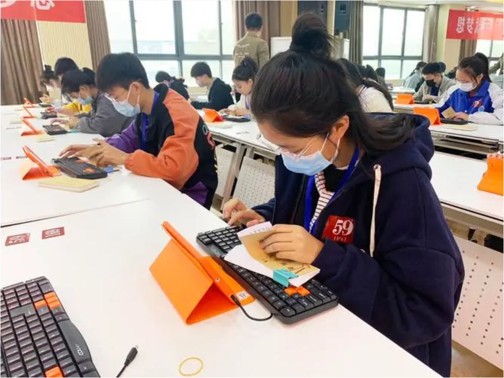 东营期货配资：解锁无限交易潜能